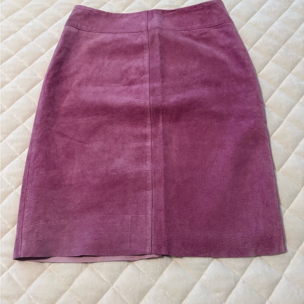 Elegant Suede Skirt in Rich Pink